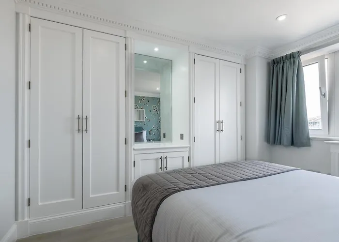 Chelsea Cloisters Serviced Apartments