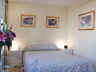 Апартаменты The Chelsea Cloisters Serviced
